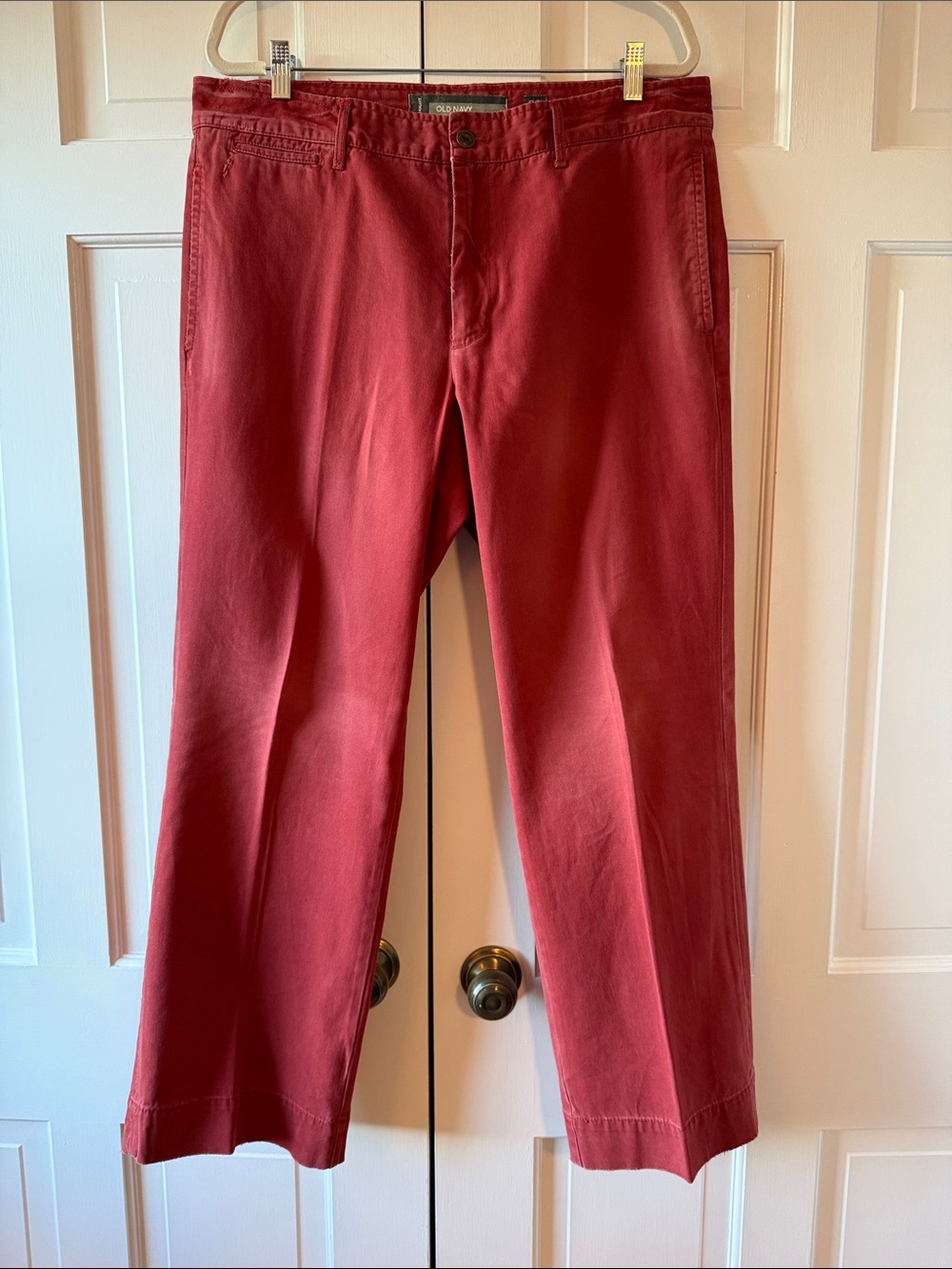 Old Navy Men Red Chino Pants Straight Fit Distressed 36 30 L Cotton